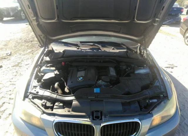 Photo 9 VIN: WBAPH5G53BNM78616 - BMW 3 SERIES 