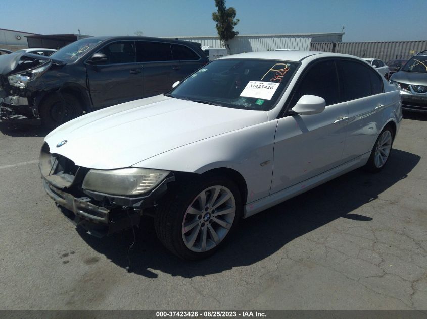 Photo 1 VIN: WBAPH5G53BNM80138 - BMW 3ER 