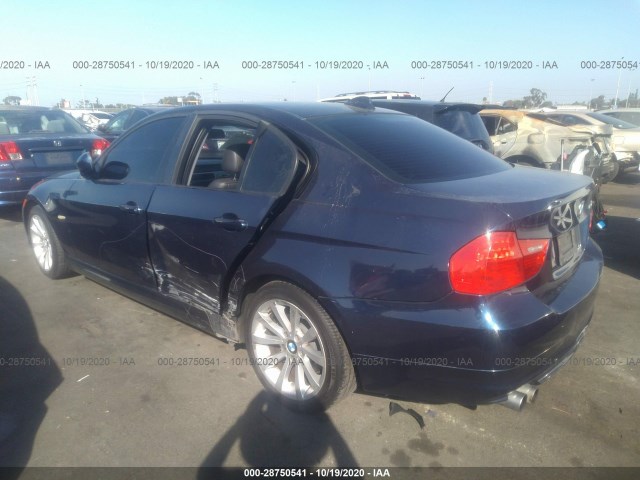 Photo 2 VIN: WBAPH5G54BNM73120 - BMW 3 