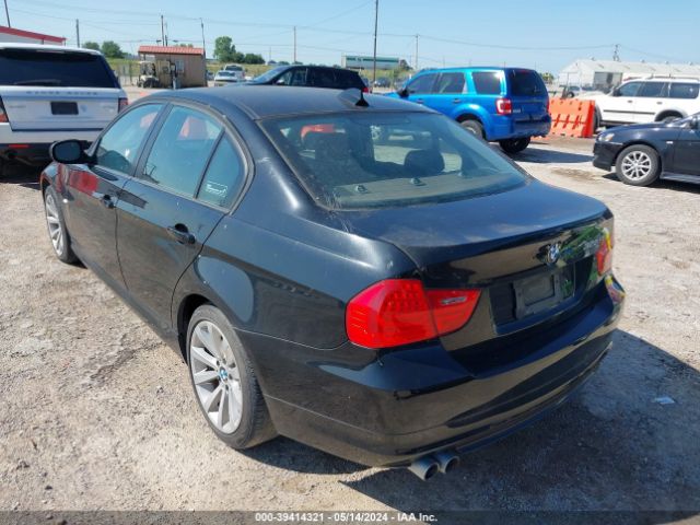 Photo 2 VIN: WBAPH5G54BNM77474 - BMW 328I 