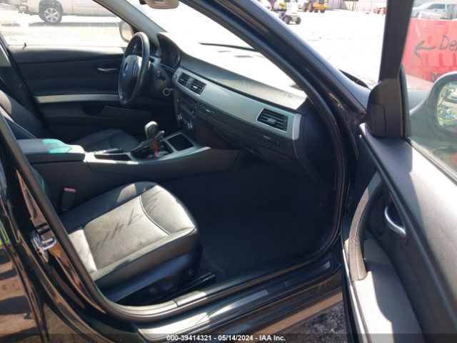 Photo 4 VIN: WBAPH5G54BNM77474 - BMW 328I 