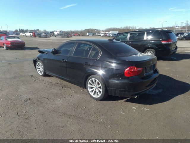 Photo 2 VIN: WBAPH5G54BNM77636 - BMW 328I 