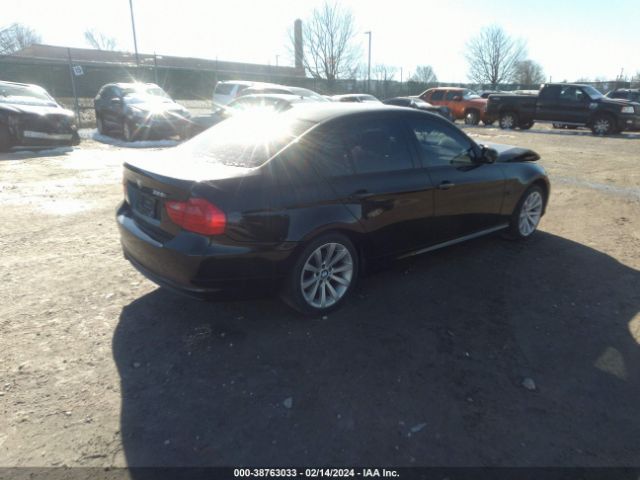 Photo 3 VIN: WBAPH5G54BNM77636 - BMW 328I 