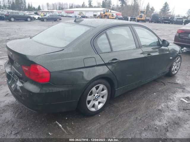 Photo 3 VIN: WBAPH5G55ANM70337 - BMW 328I 