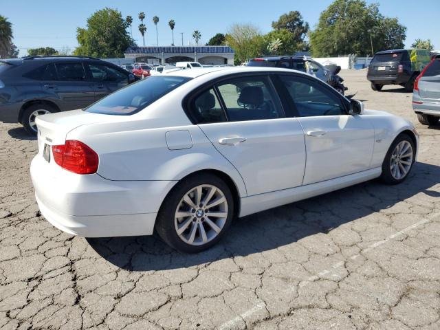 Photo 2 VIN: WBAPH5G55BNM78102 - BMW 3 SERIES 