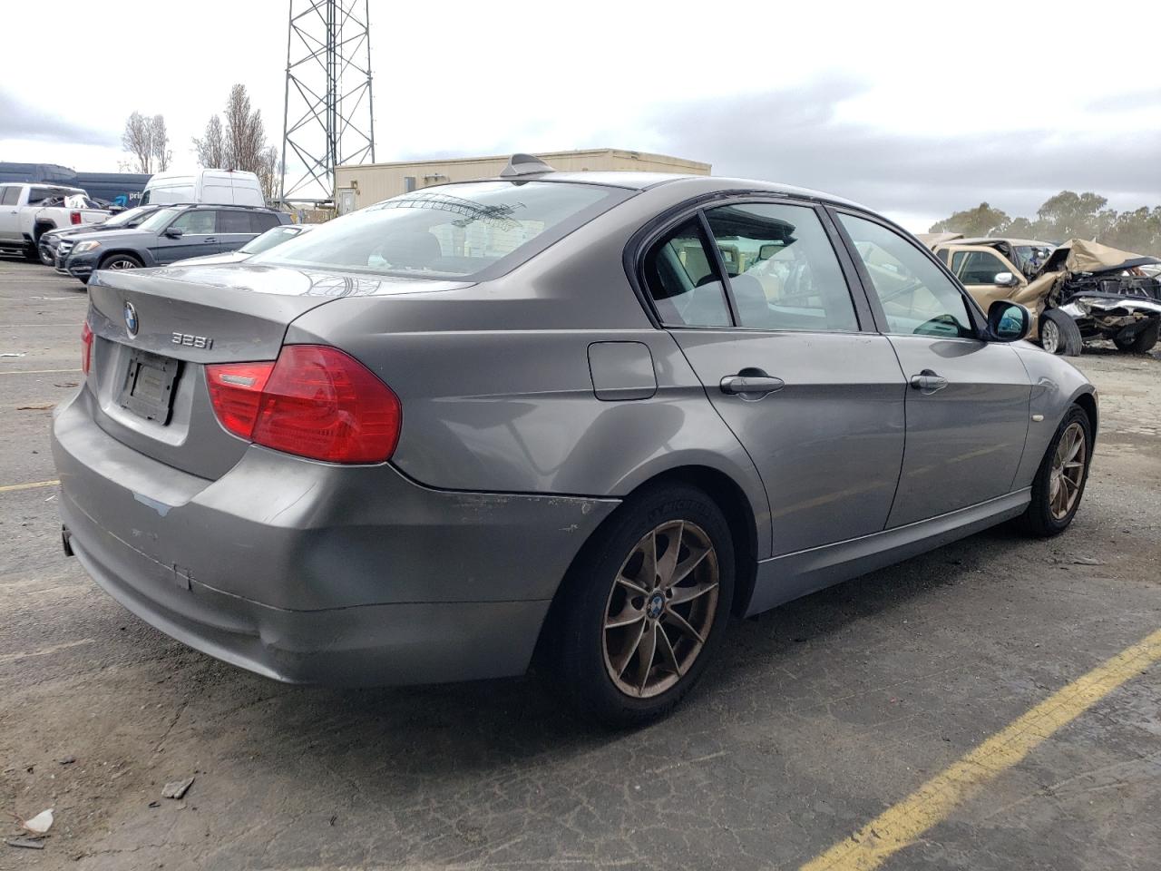 Photo 2 VIN: WBAPH5G56ANM36763 - BMW 3ER 