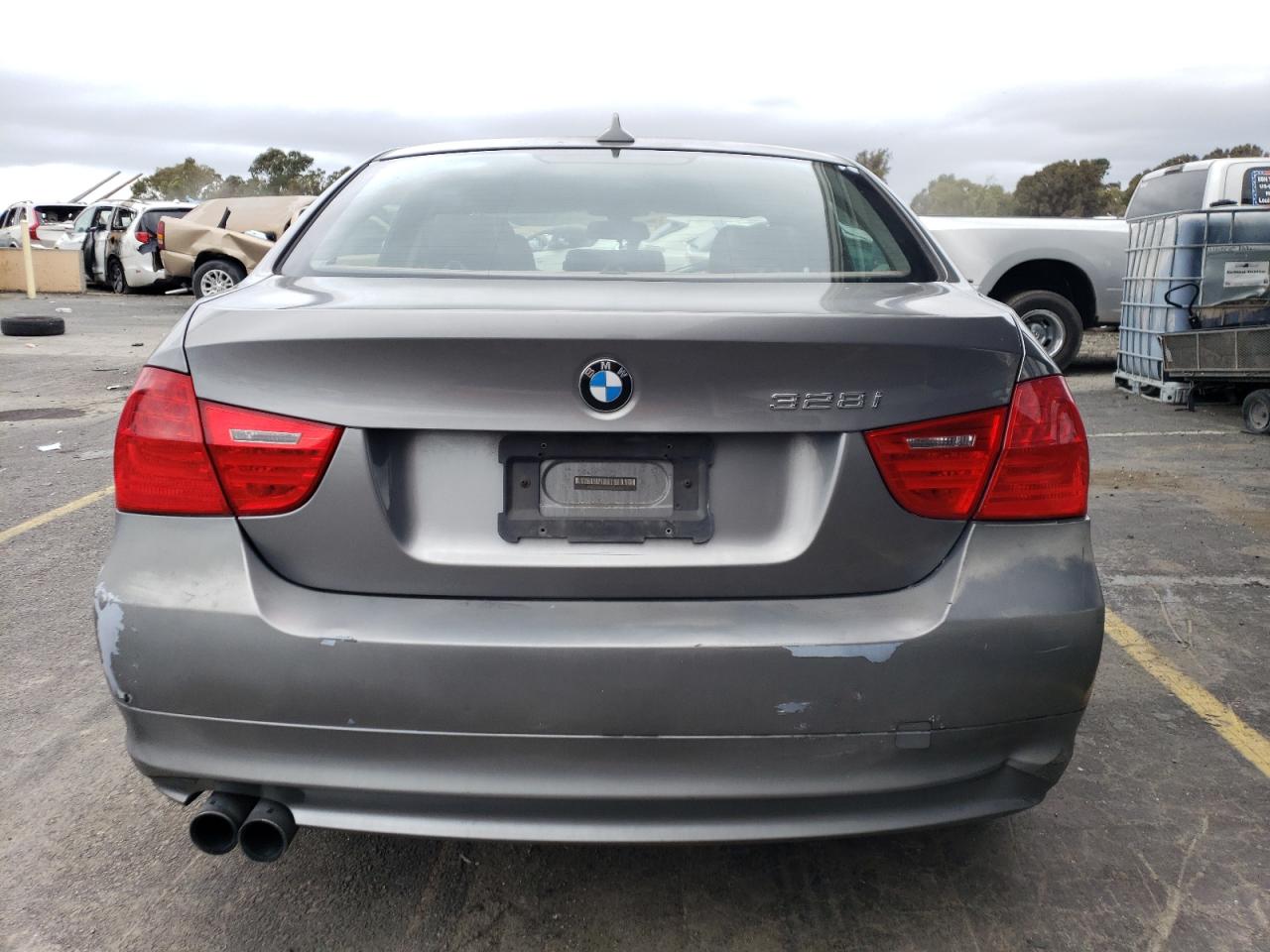 Photo 5 VIN: WBAPH5G56ANM36763 - BMW 3ER 