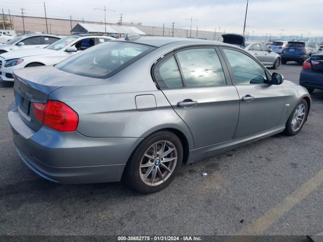 Photo 3 VIN: WBAPH5G56ANM70296 - BMW 328I 