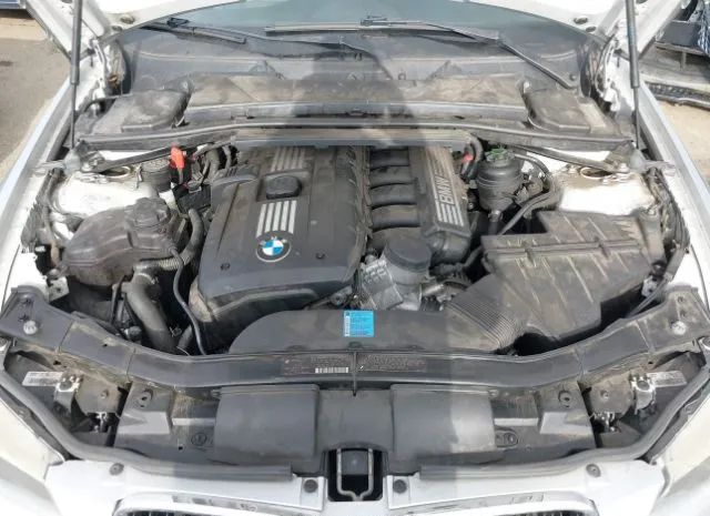 Photo 9 VIN: WBAPH5G56BNM78366 - BMW 3 SERIES 