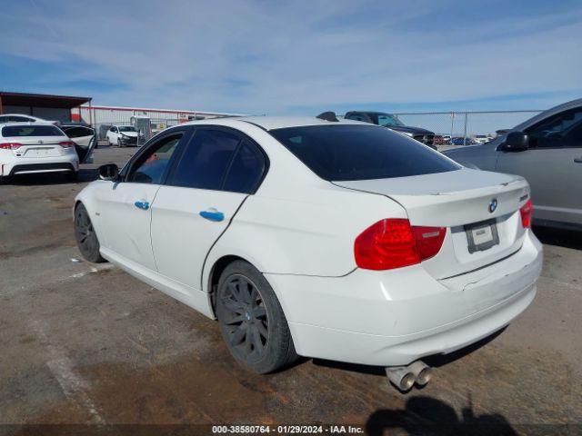 Photo 2 VIN: WBAPH5G58BNN59031 - BMW 328I 