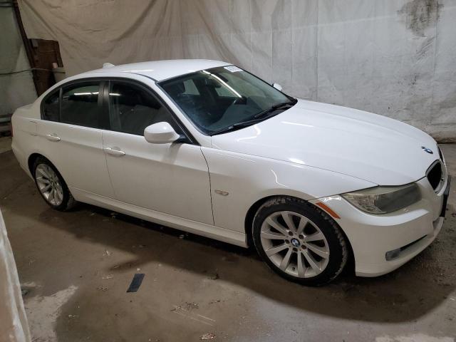 Photo 3 VIN: WBAPH5G59BNM72075 - BMW 3 SERIES 