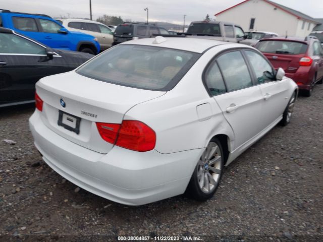 Photo 3 VIN: WBAPH5G59BNM77731 - BMW 328 