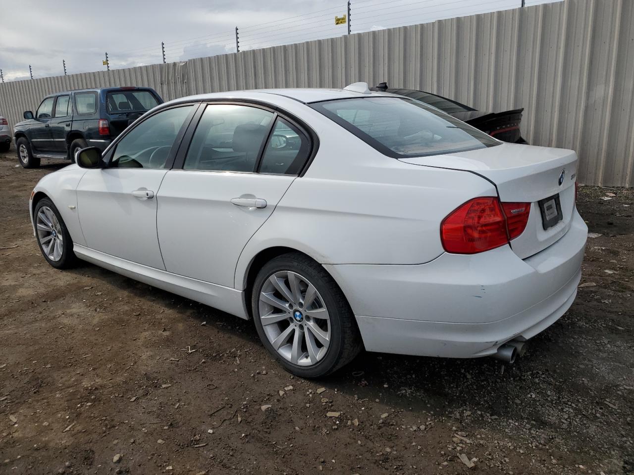 Photo 1 VIN: WBAPH5G59BNN59538 - BMW 3ER 