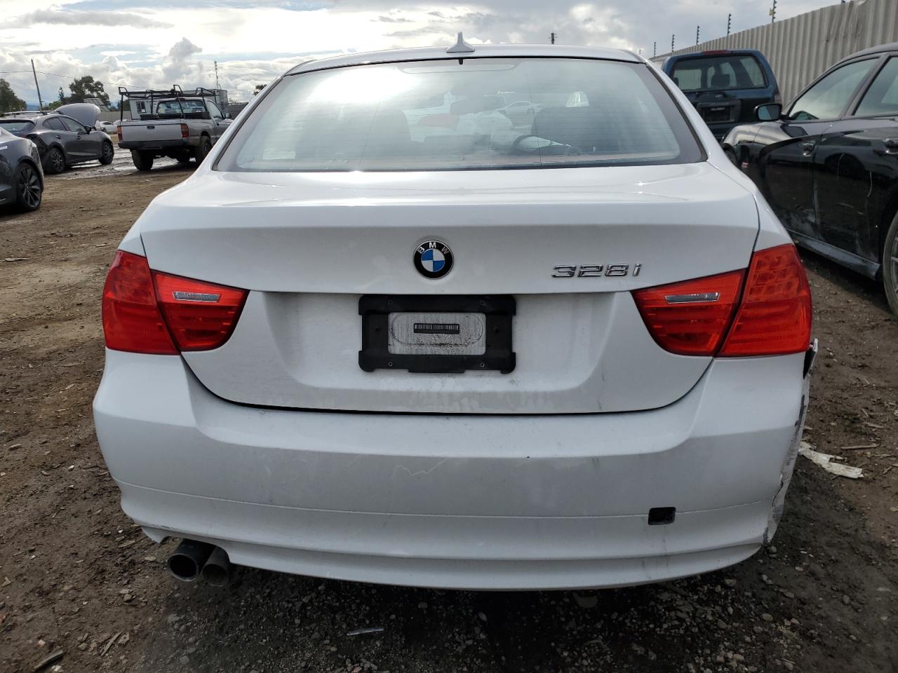 Photo 5 VIN: WBAPH5G59BNN59538 - BMW 3ER 