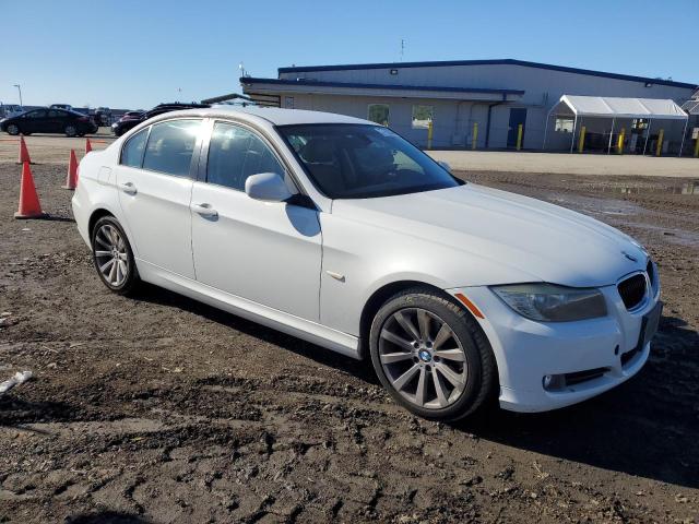 Photo 3 VIN: WBAPH5G5XBNM76765 - BMW 3 SERIES 