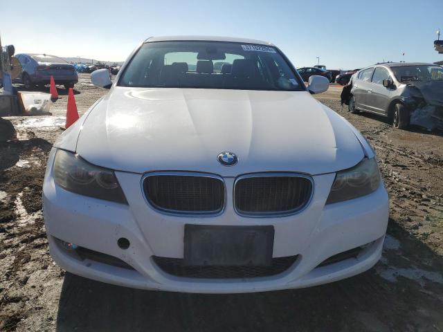 Photo 4 VIN: WBAPH5G5XBNM76765 - BMW 3 SERIES 