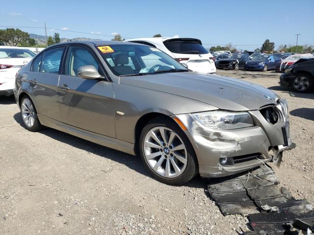 Photo 3 VIN: WBAPH5G5XBNM81044 - BMW 3 SERIES 