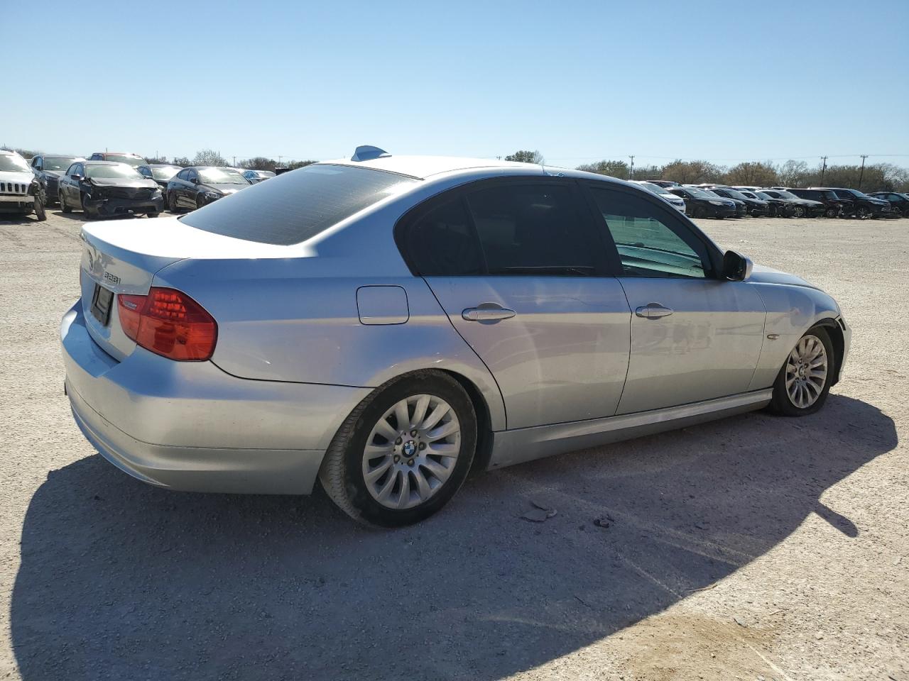 Photo 2 VIN: WBAPH73519A172081 - BMW 3ER 