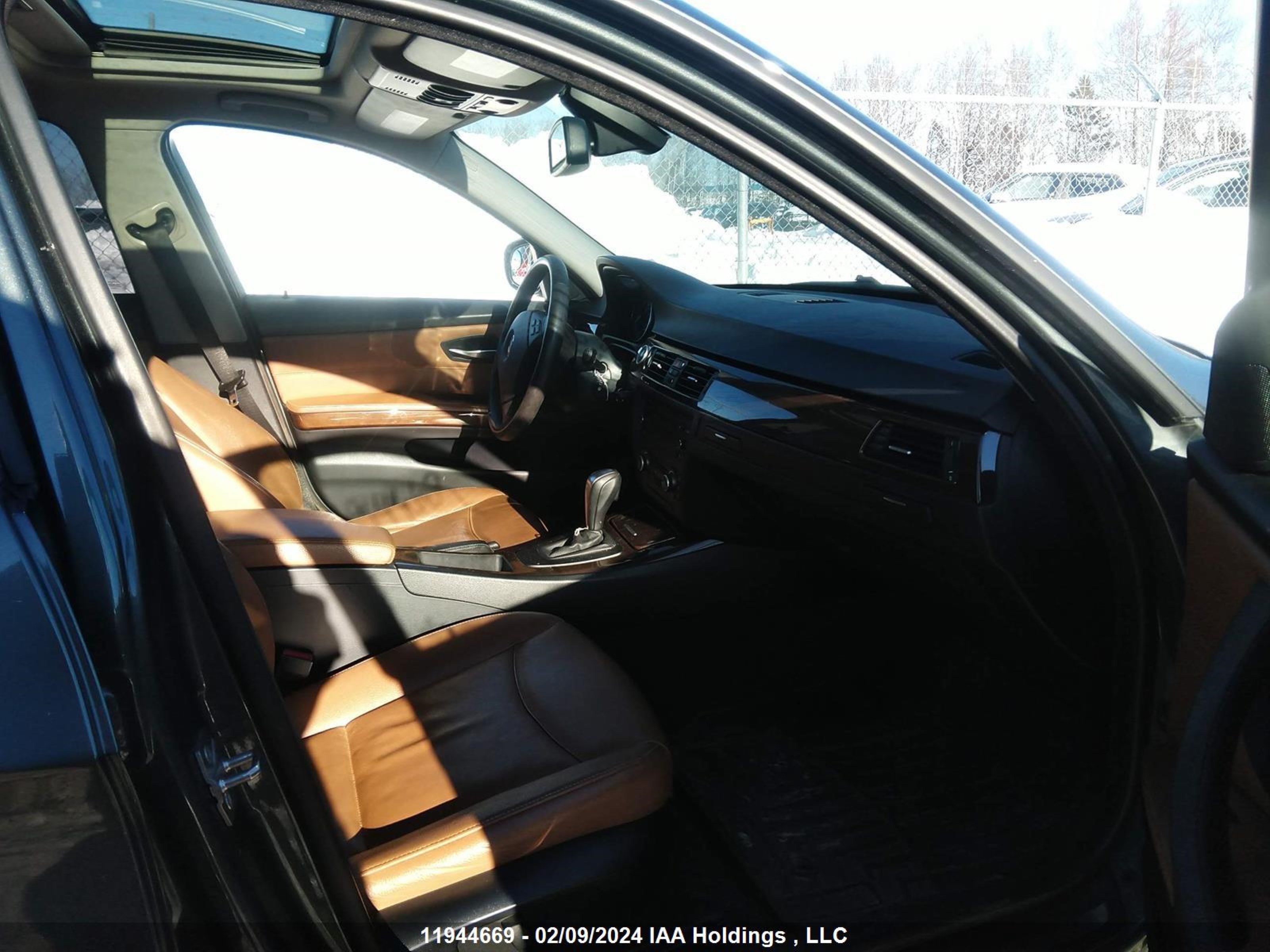 Photo 4 VIN: WBAPH73529A175443 - BMW 3ER 