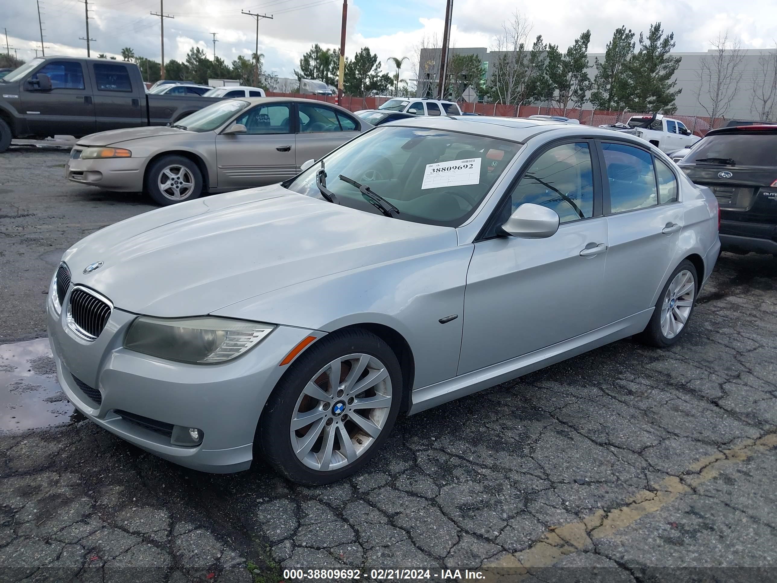 Photo 1 VIN: WBAPH73529E127000 - BMW 3ER 