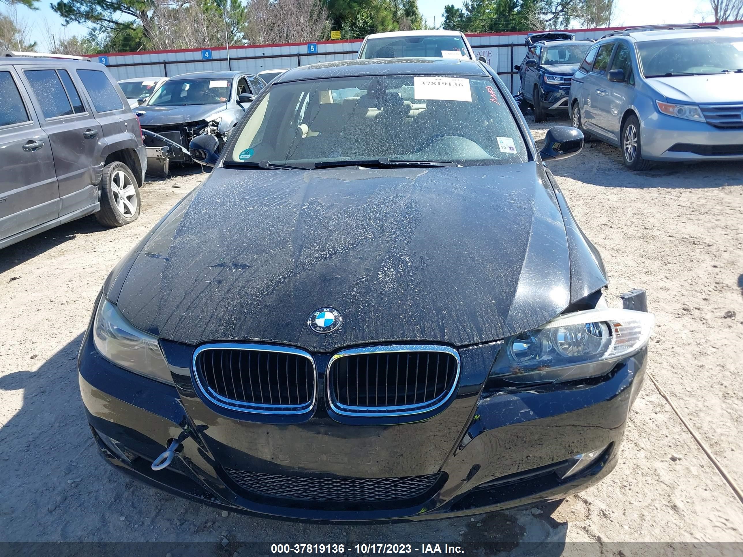 Photo 11 VIN: WBAPH73539E129130 - BMW 3ER 