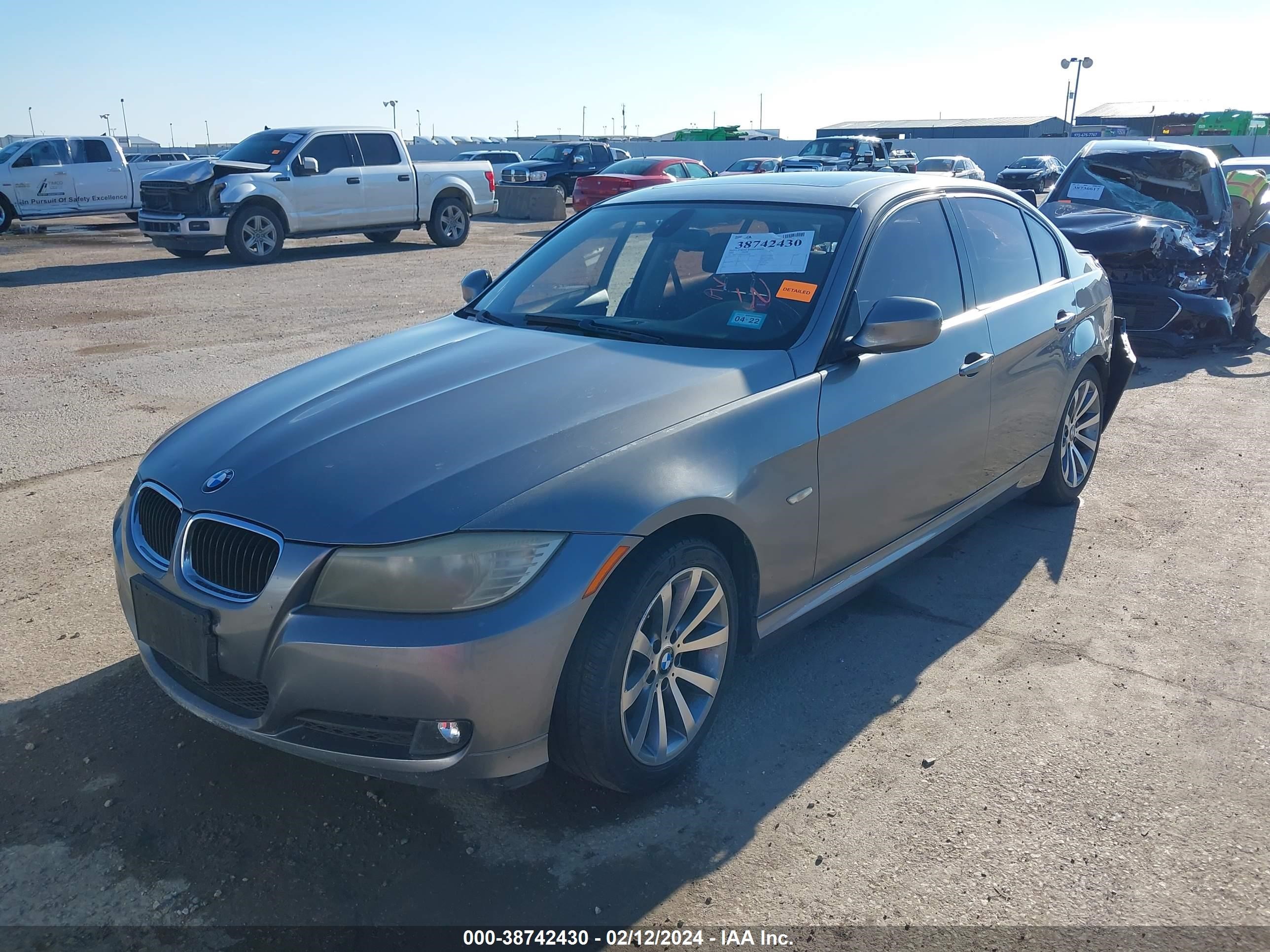 Photo 1 VIN: WBAPH73549A174388 - BMW 3ER 