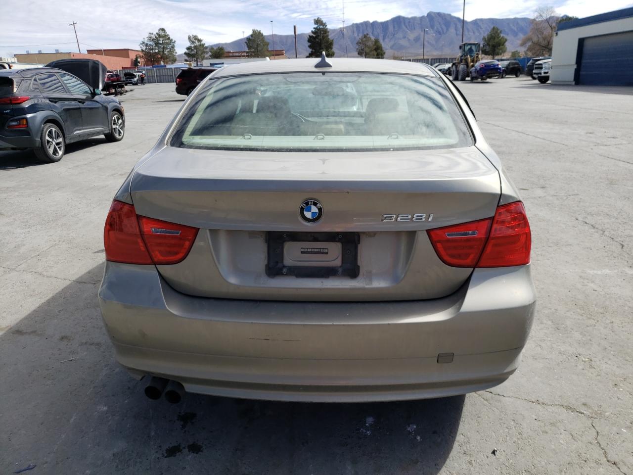 Photo 5 VIN: WBAPH73579A173607 - BMW 3ER 