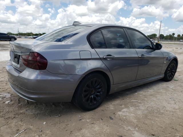 Photo 2 VIN: WBAPH735X9A174718 - BMW 3 SERIES 