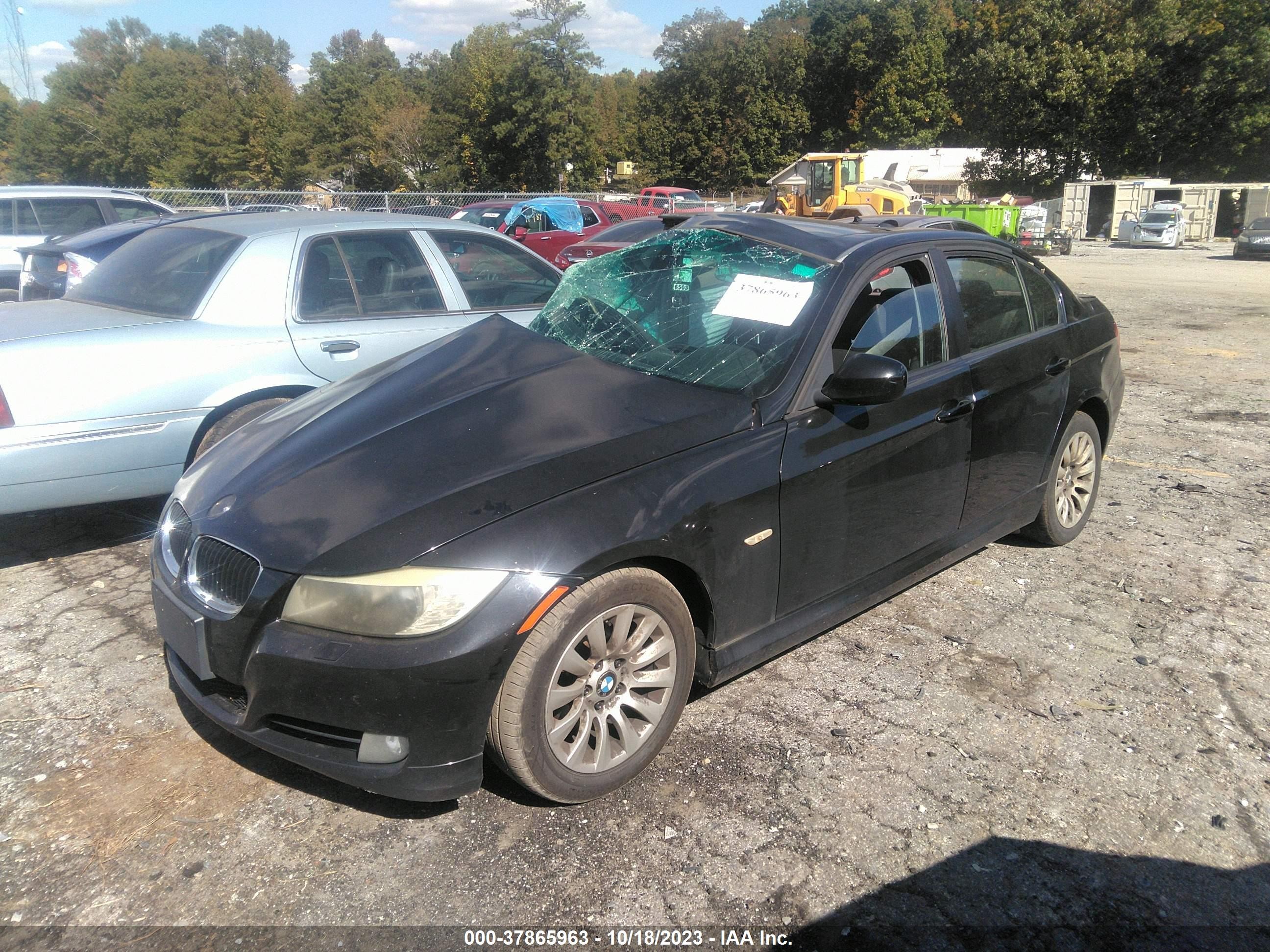 Photo 1 VIN: WBAPH735X9E125575 - BMW 3ER 