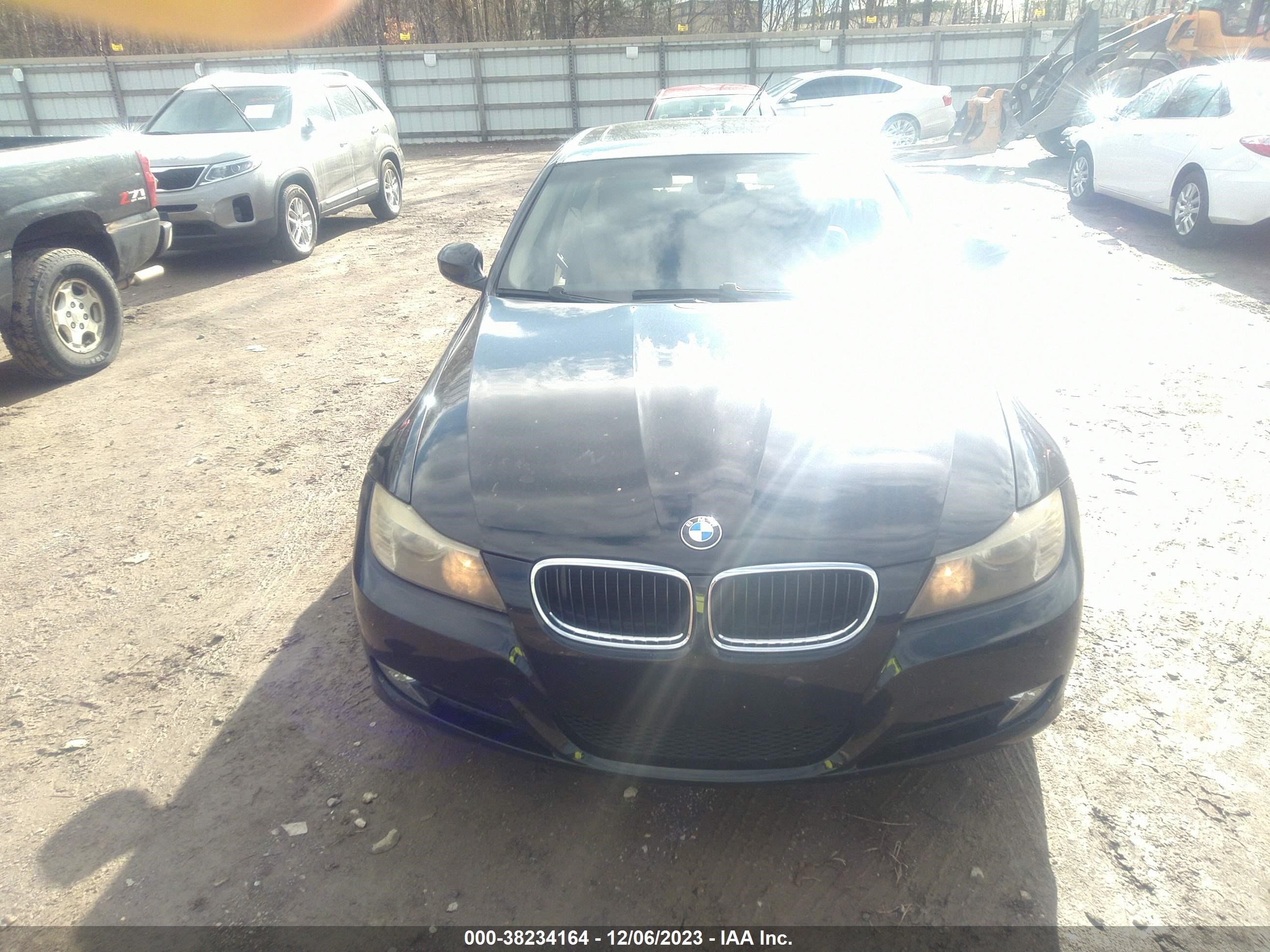 Photo 5 VIN: WBAPH77519NL81937 - BMW 3ER 