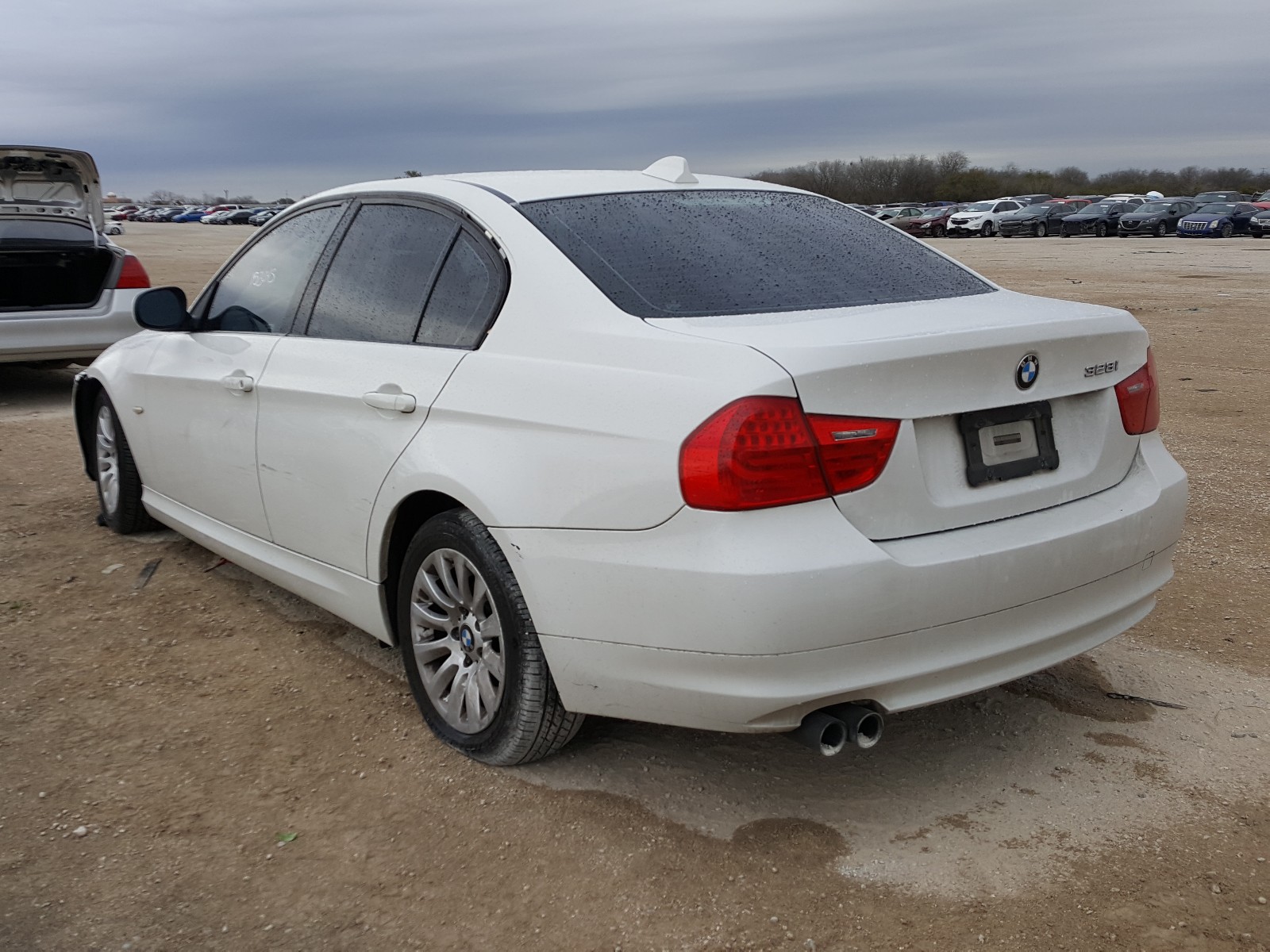 Photo 2 VIN: WBAPH77519NL83266 - BMW 328 I 