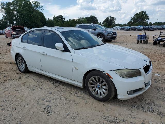 Photo 3 VIN: WBAPH77529NM30711 - BMW 3 SERIES 