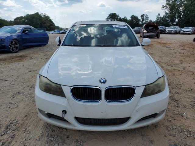 Photo 4 VIN: WBAPH77529NM30711 - BMW 3 SERIES 