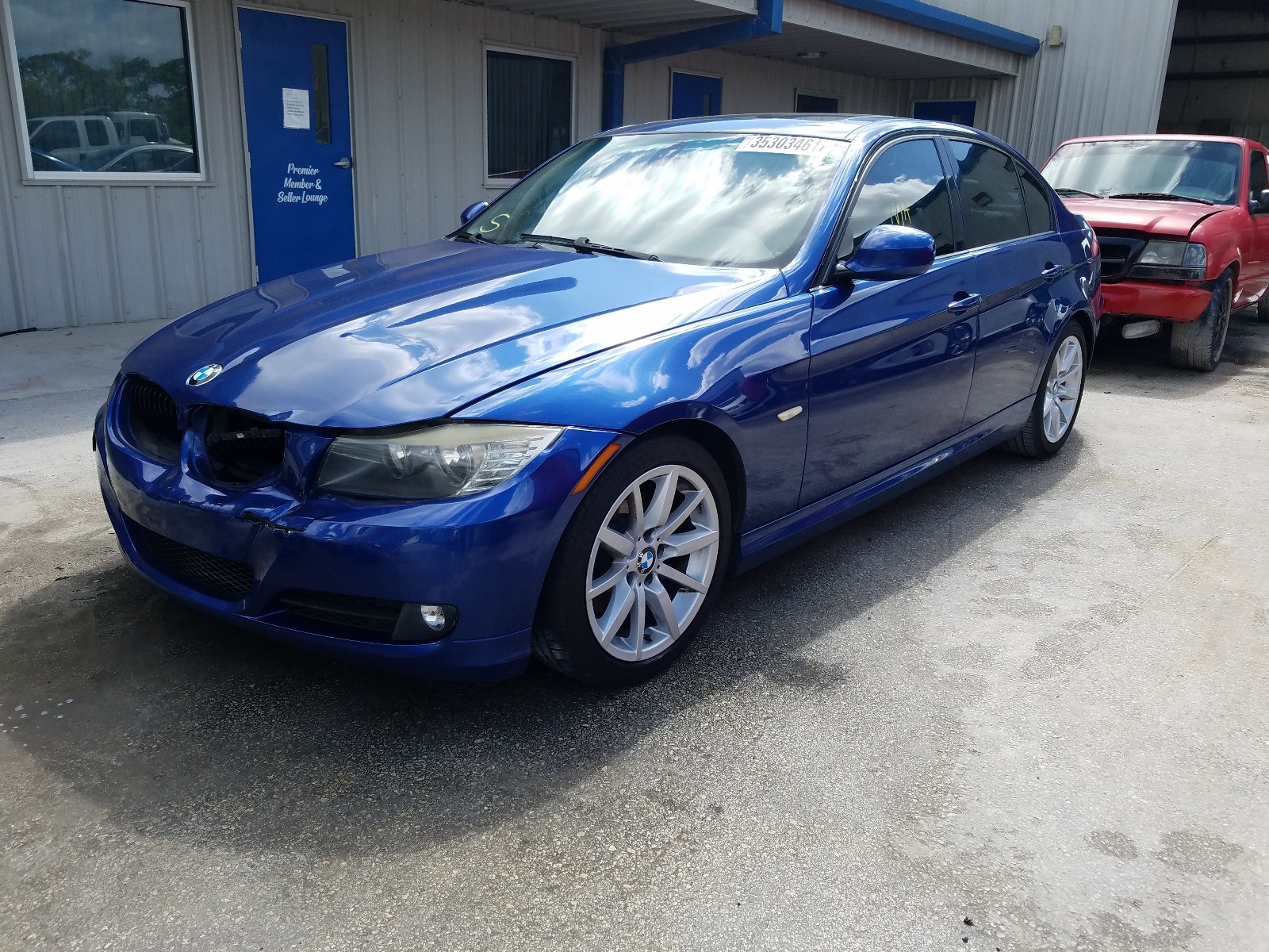 Photo 1 VIN: WBAPH77539NM31043 - BMW 328 I 