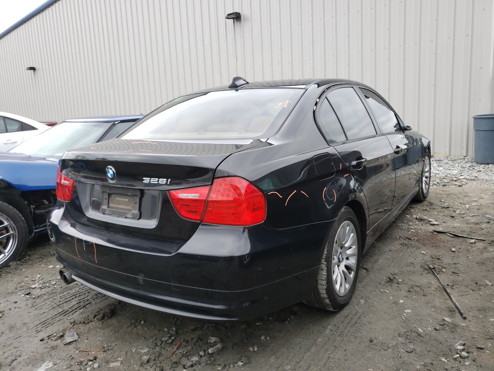 Photo 3 VIN: WBAPH77539NM31298 - BMW 328 I 