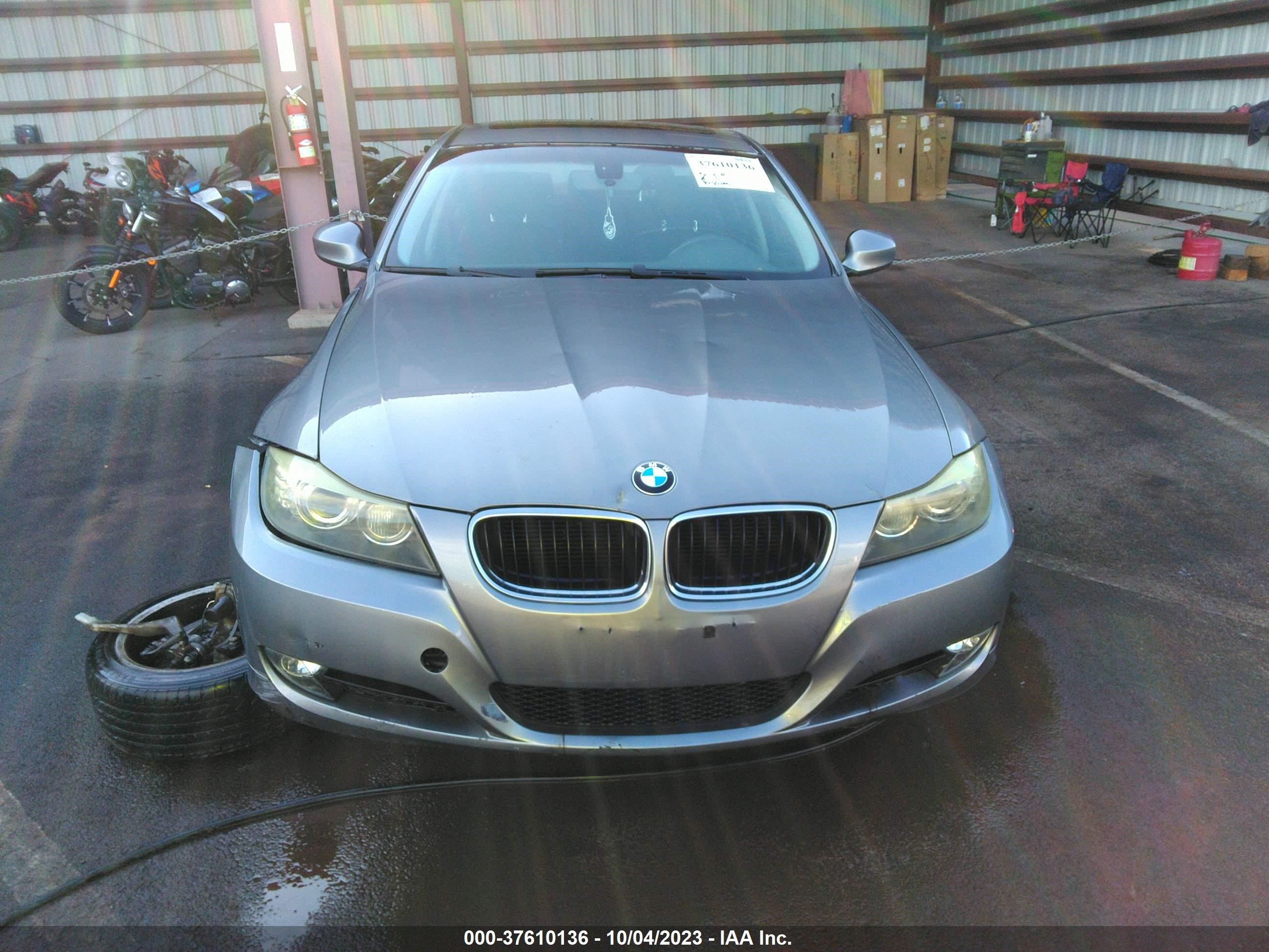 Photo 11 VIN: WBAPH77589NL84320 - BMW 3ER 