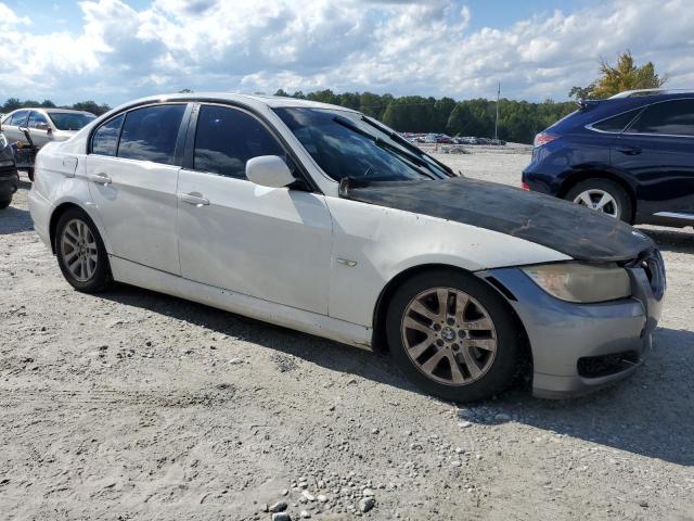 Photo 3 VIN: WBAPH77589NM27277 - BMW 328 I 