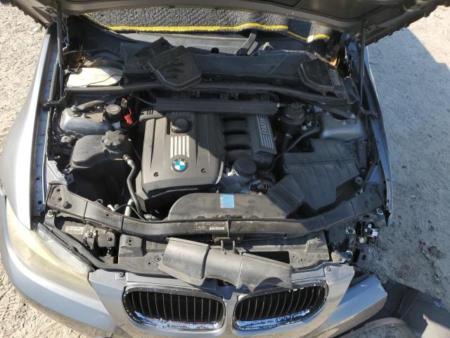 Photo 10 VIN: WBAPH77589NM29756 - BMW 3 SERIES 