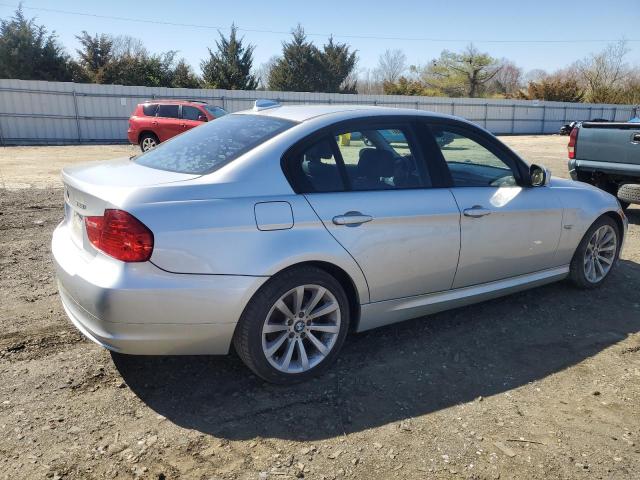 Photo 2 VIN: WBAPH77599NL84682 - BMW 3 SERIES 