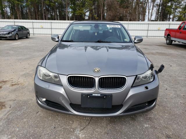 Photo 4 VIN: WBAPH77599NM31113 - BMW 3 SERIES 