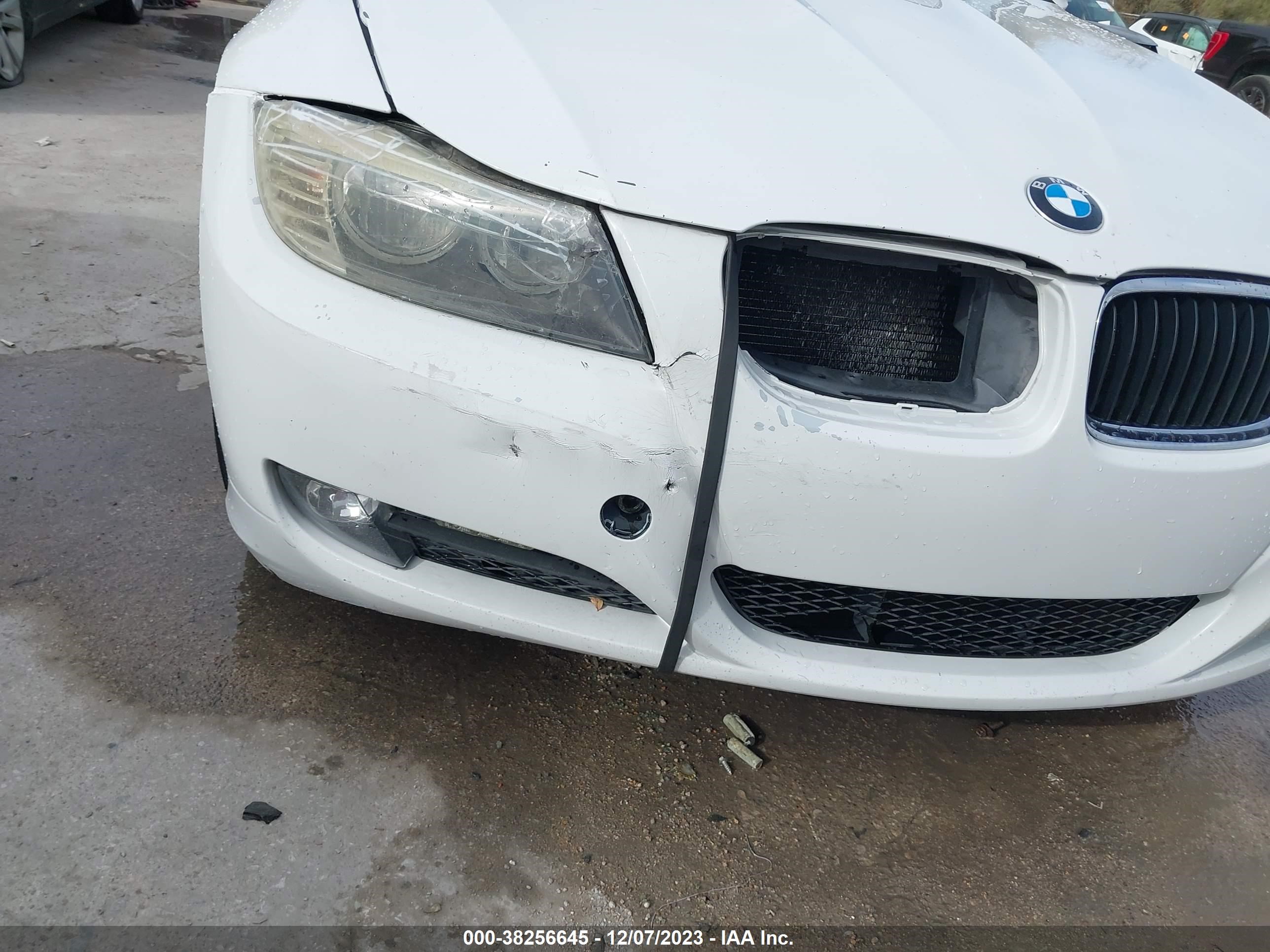 Photo 5 VIN: WBAPH7C50AA175512 - BMW 3ER 