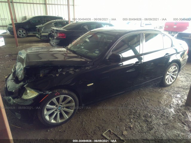 Photo 1 VIN: WBAPH7C50BE677950 - BMW 3 