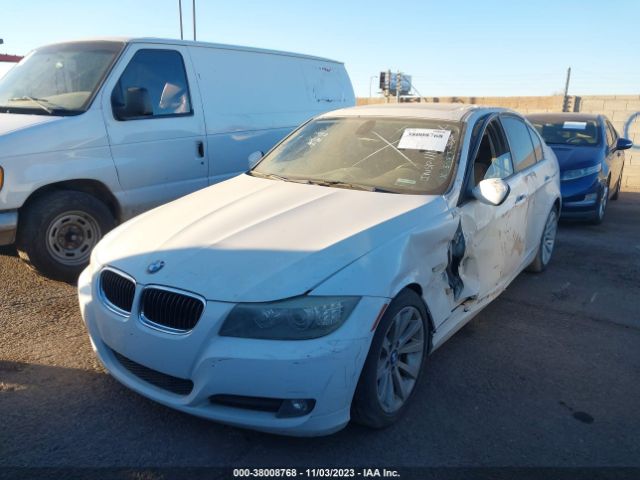 Photo 5 VIN: WBAPH7C50BE682839 - BMW 328I 