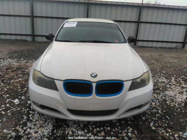 Photo 5 VIN: WBAPH7C51BE131111 - BMW 3 