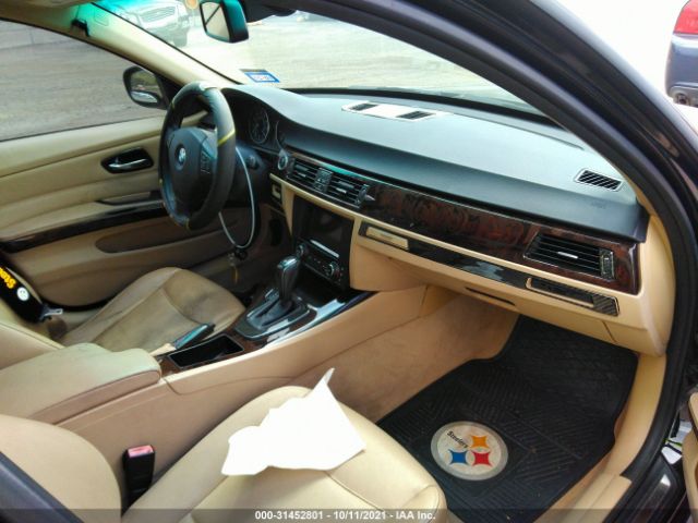 Photo 4 VIN: WBAPH7C51BE852450 - BMW 3 