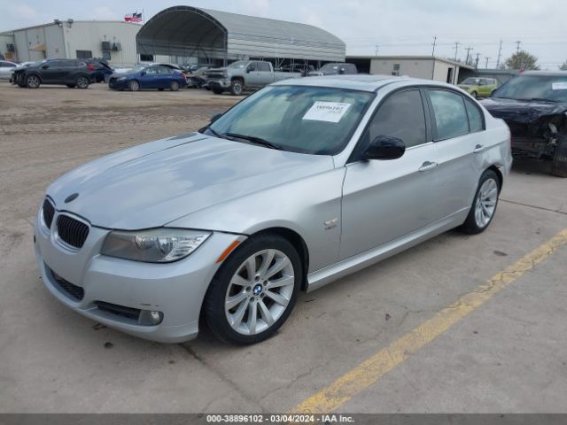 Photo 1 VIN: WBAPH7C52BE680882 - BMW 328I 