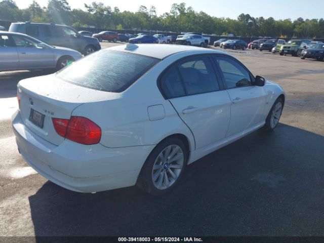 Photo 3 VIN: WBAPH7C52BE681787 - BMW 328I 