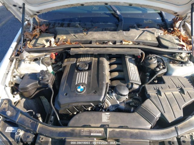 Photo 9 VIN: WBAPH7C52BE681787 - BMW 328I 