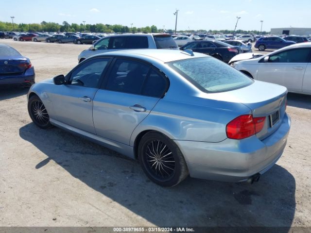 Photo 2 VIN: WBAPH7C53AE130444 - BMW 328I 