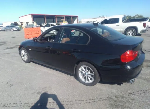 Photo 2 VIN: WBAPH7C53BE126427 - BMW 3 SERIES 